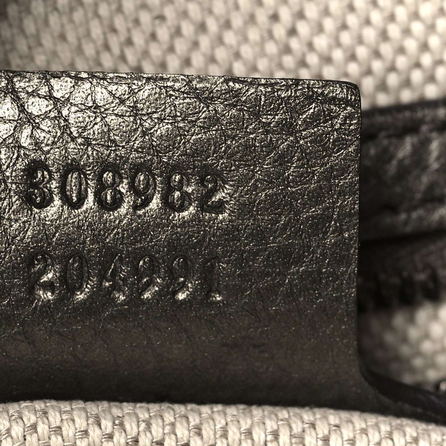 Metallic Pebbled Calfskin Medium Soho Chain Shoulder Bag Sasso