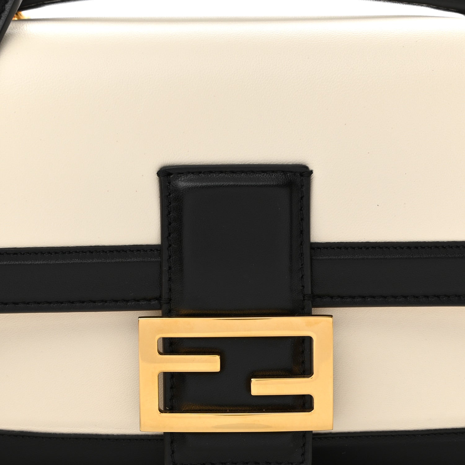 Fendi Nappa Apolo Bi-Color Chain Baguette Uovo Black 9 of 12