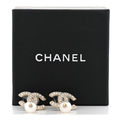 Chanel Crystal Pearl CC Treasure Chest Drop Earrings Light Gold 5 of 5