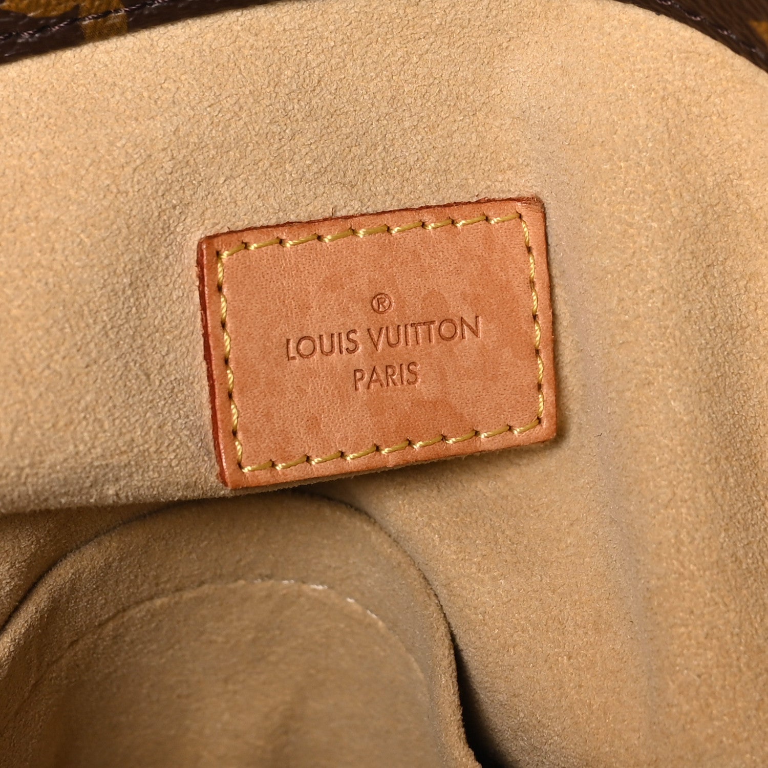Louis Vuitton Monogram Artsy MM 6 of 10