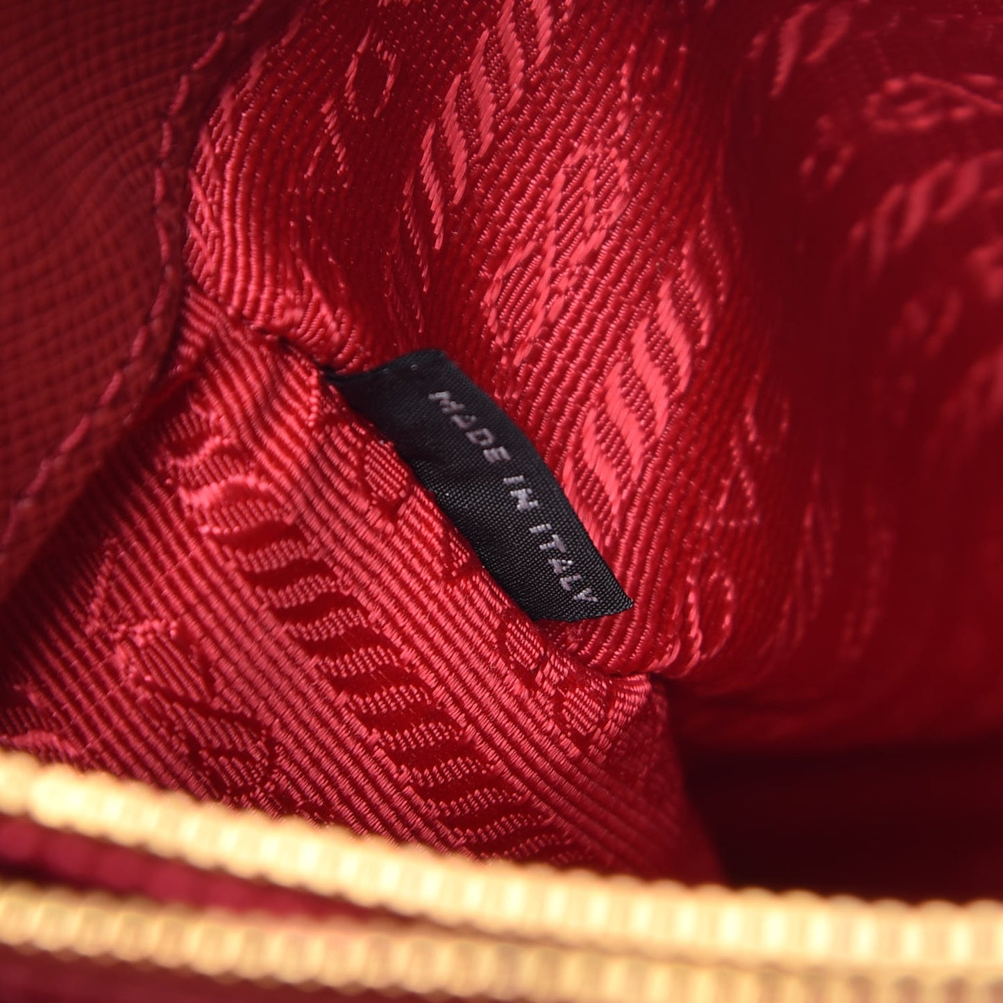 Saffiano Lux Medium Tote Fuoco