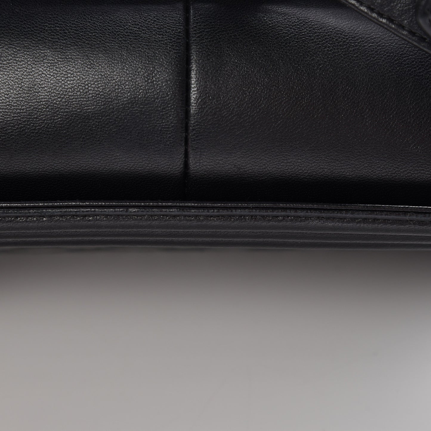 Lambskin Quilted Medium Boy Flap Black