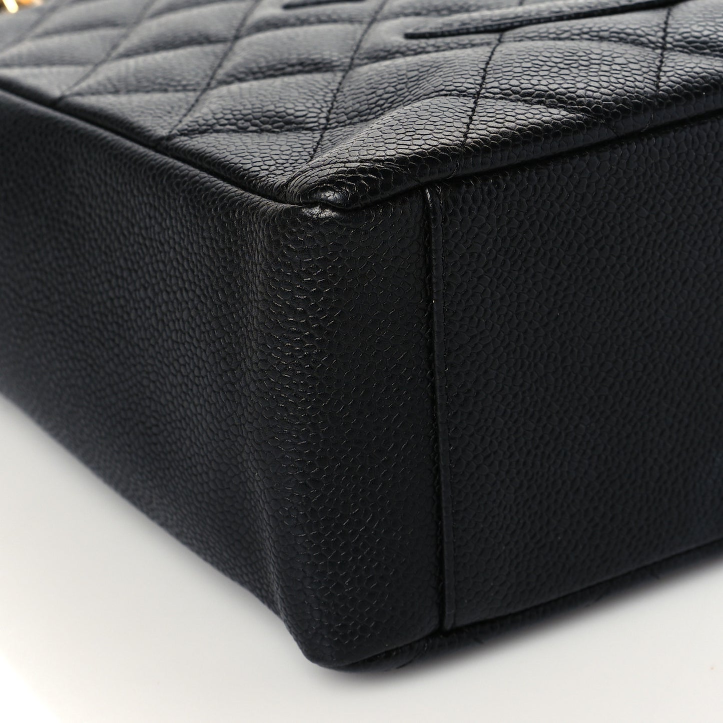 Caviar Quilted Petit Shopping Tote PST Black