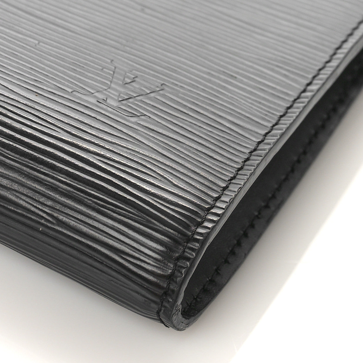 Epi Pochette Accessories 24 Black