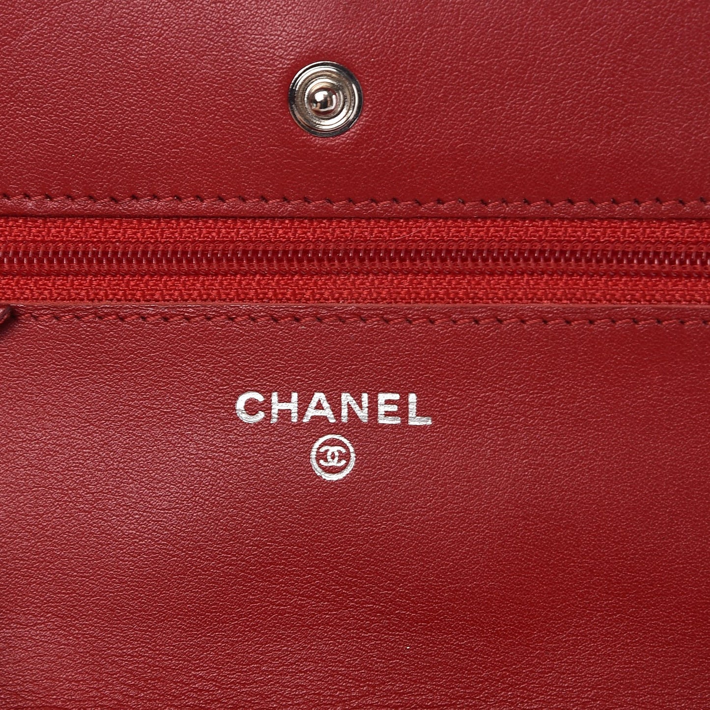 Patent Quilted Wallet On Chain WOC Red