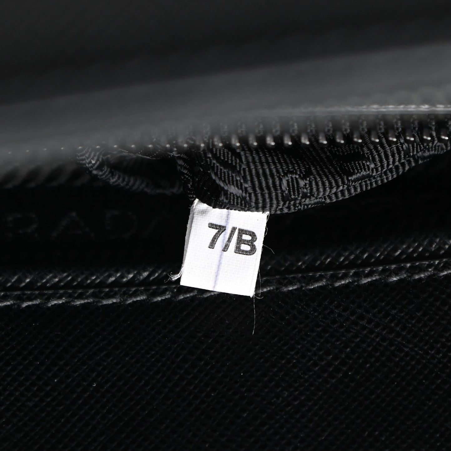 Saffiano Small Galleria Double Zip Tote Black