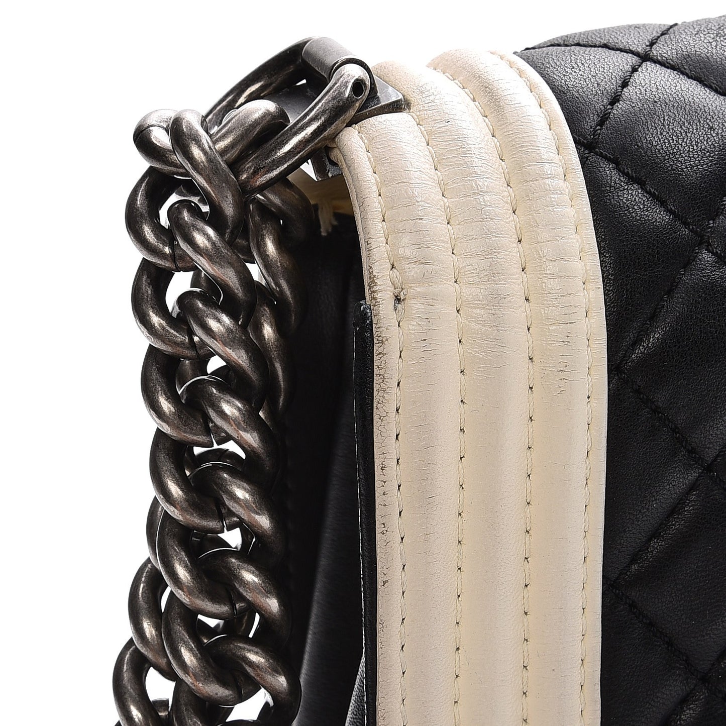 Lambskin Quilted Large Boy Flap Black White