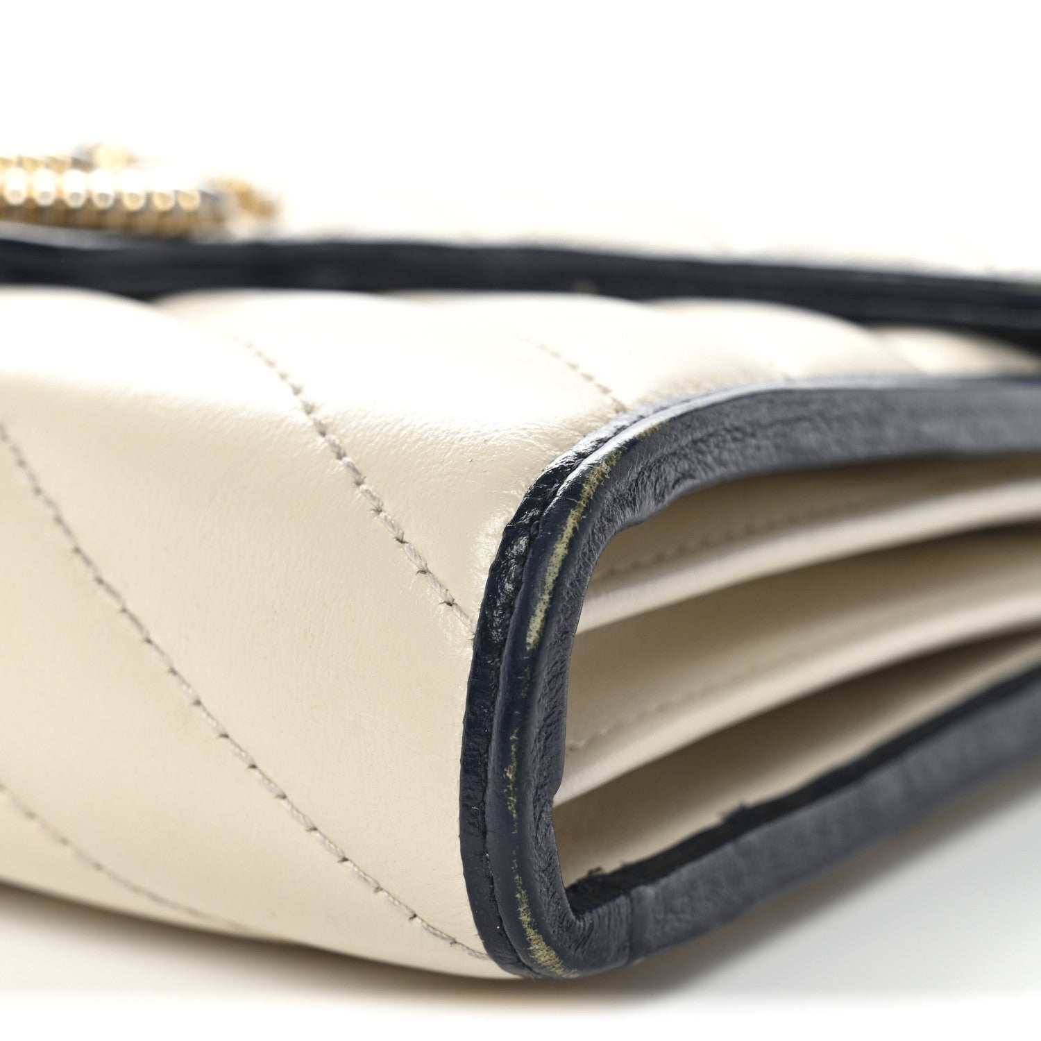 Gucci Vintage Effect Calfskin Matelasse Diagonal Torchon GG Marmont Chain Wallet Mystic White Blue Agata 10 of 16