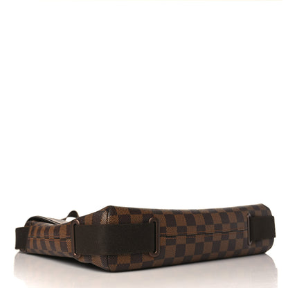 Louis Vuitton Damier Ebene Brooklyn GM 4 of 8