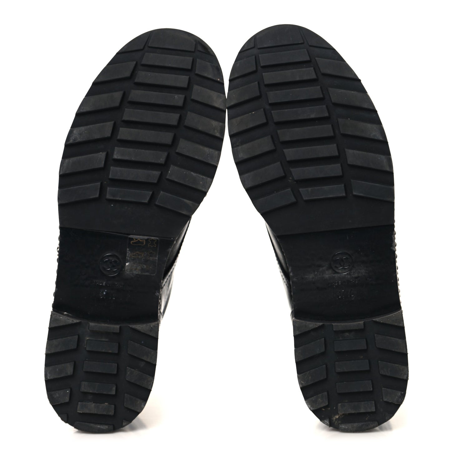 Crackled Calfskin Velvet Pearl Combat Short Boots 37.5 Black
