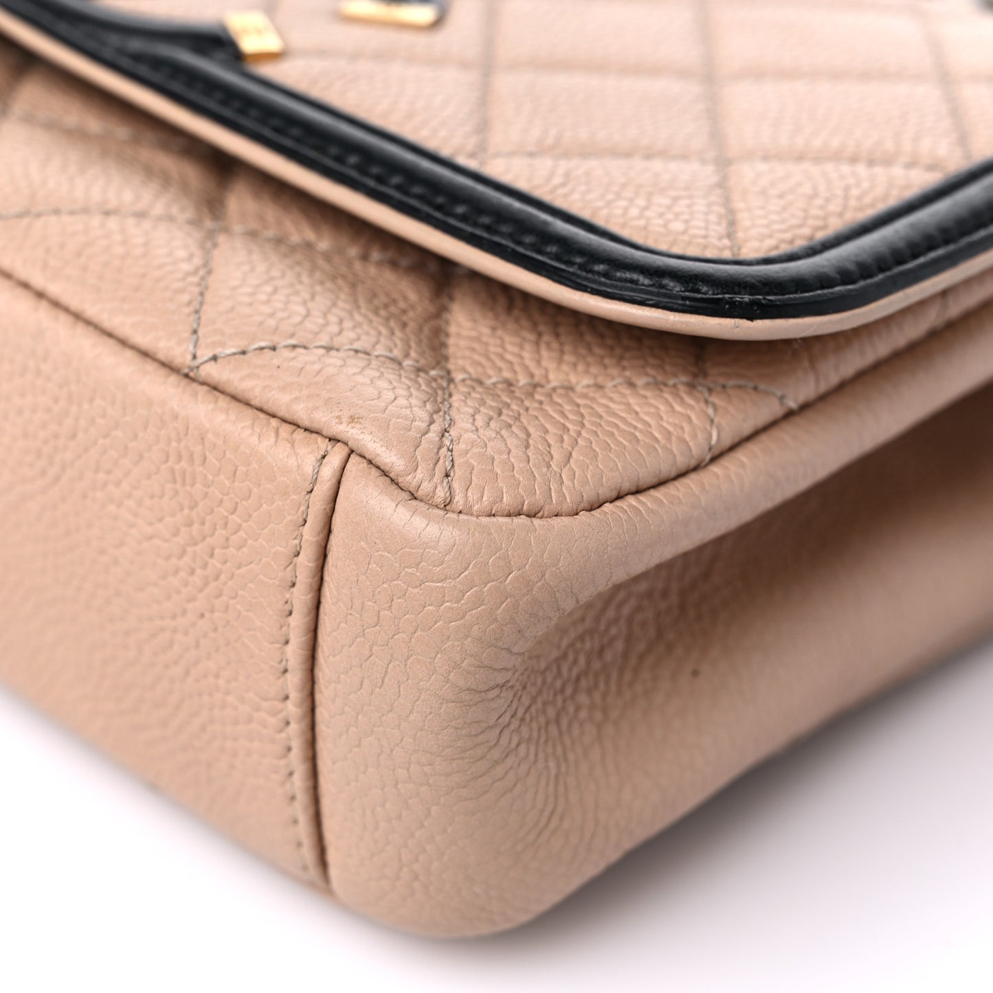 Caviar Quilted Small CC Filigree Flap Beige Black