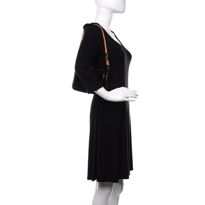 Louis Vuitton Vernis Pochette Accessories NM Amarante 2 of 10