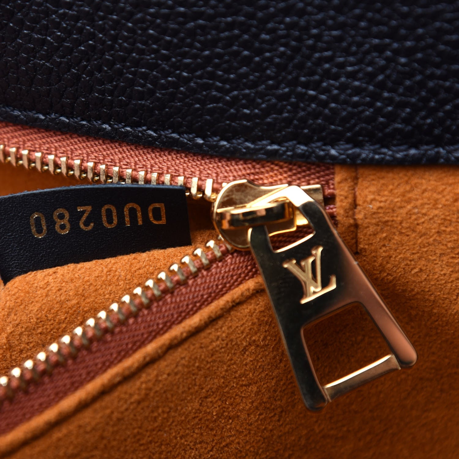 Louis Vuitton Empreinte Monogram Giant Onthego GM Black 7 of 10