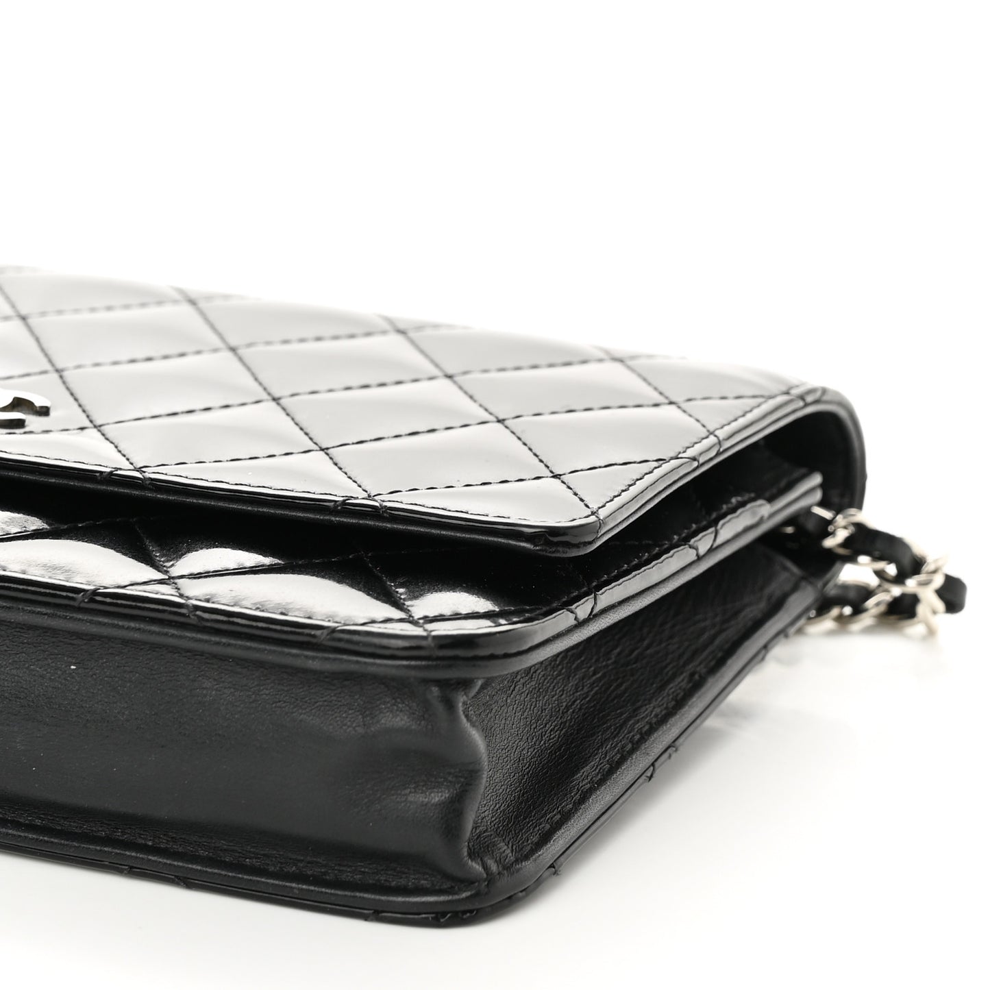 Patent Quilted Wallet On Chain WOC Black