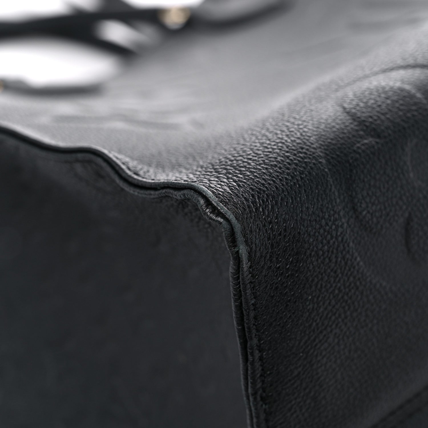 Louis Vuitton Empreinte Monogram Giant Onthego GM Black 7 of 13