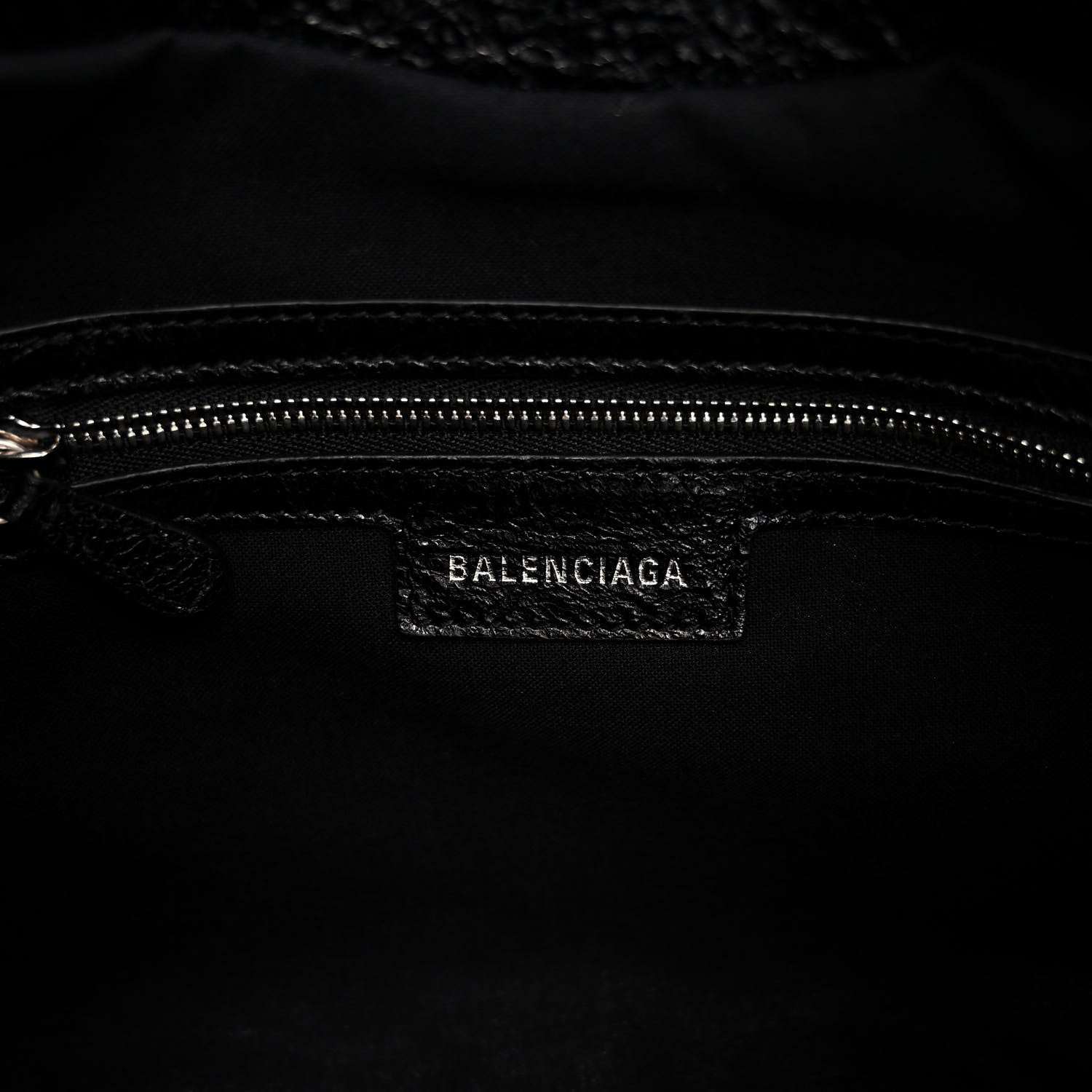 Balenciaga Agneau Arena Medium Le Cagole Shoulder Bag Black 7 of 18