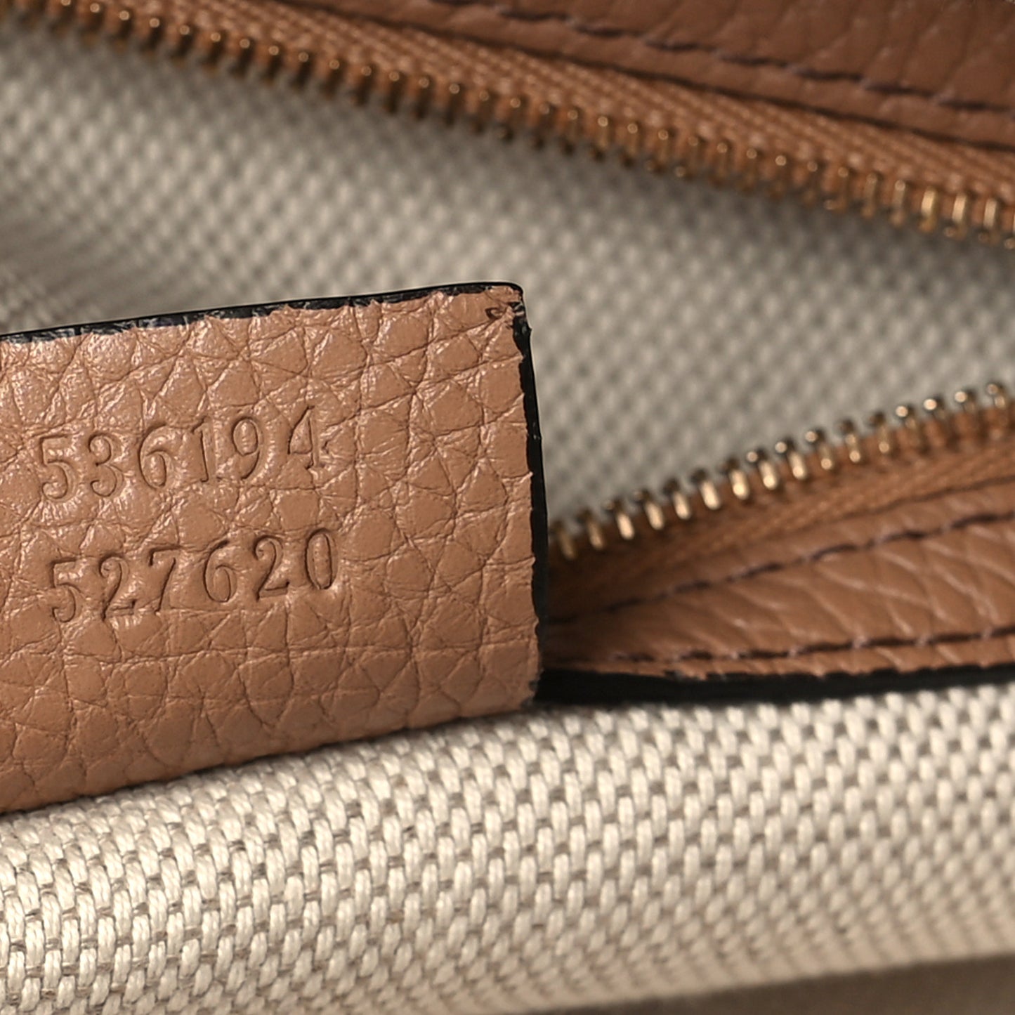 Pebbled Calfskin Large Soho Hobo Camelia