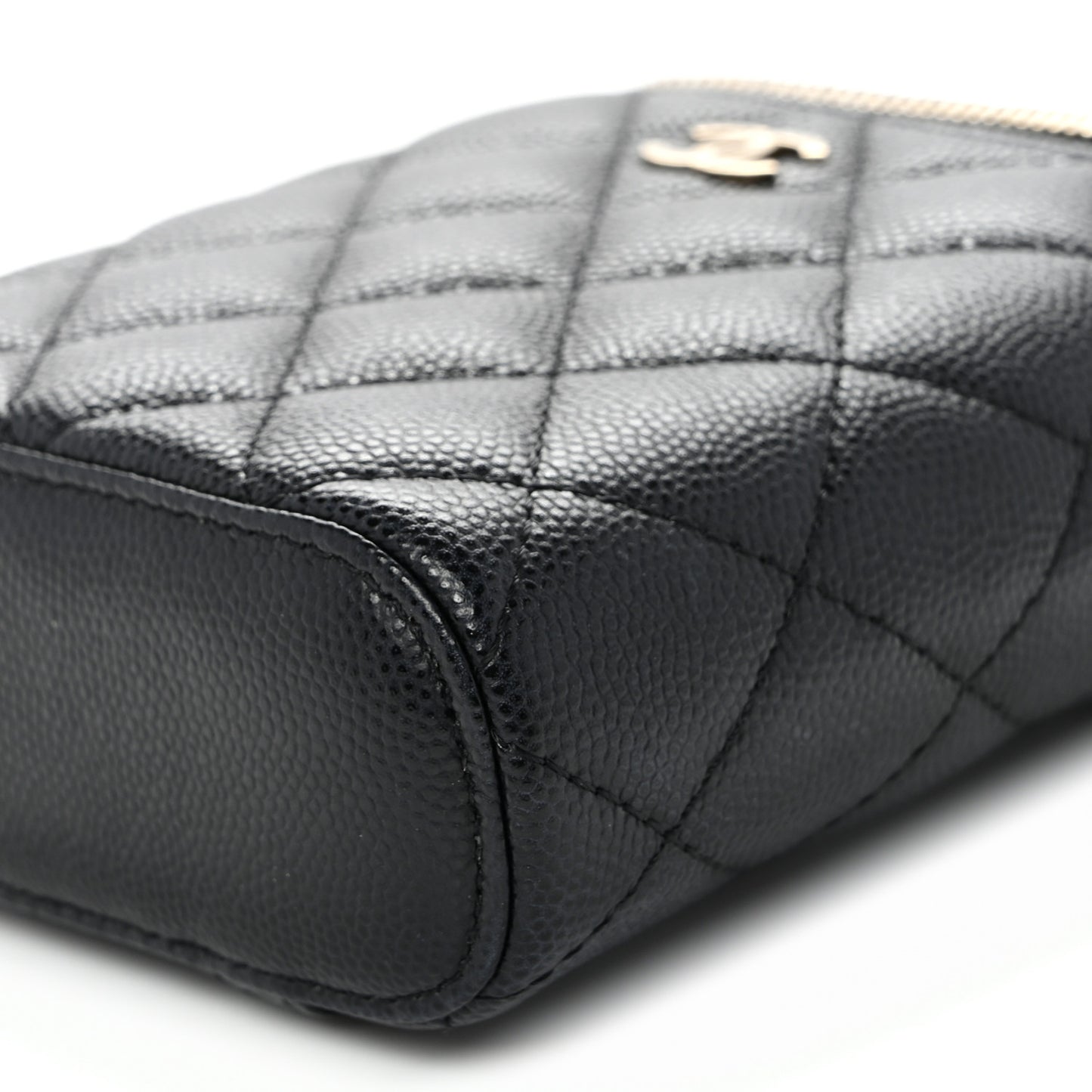 Caviar Quilted Small Vertical Coco Beauty Vanity Case With Chain Black