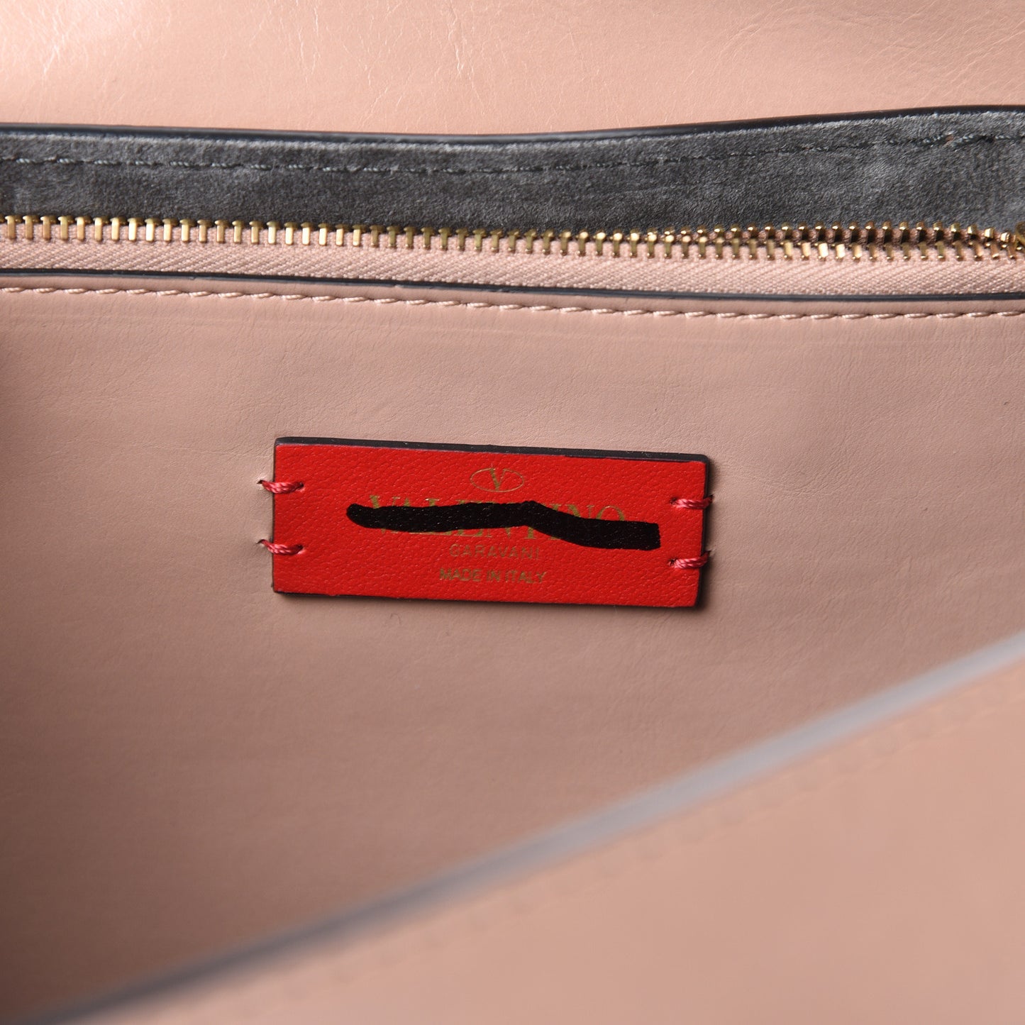Vitello Rockstud Hype Shoulder Bag Rose Cannelle