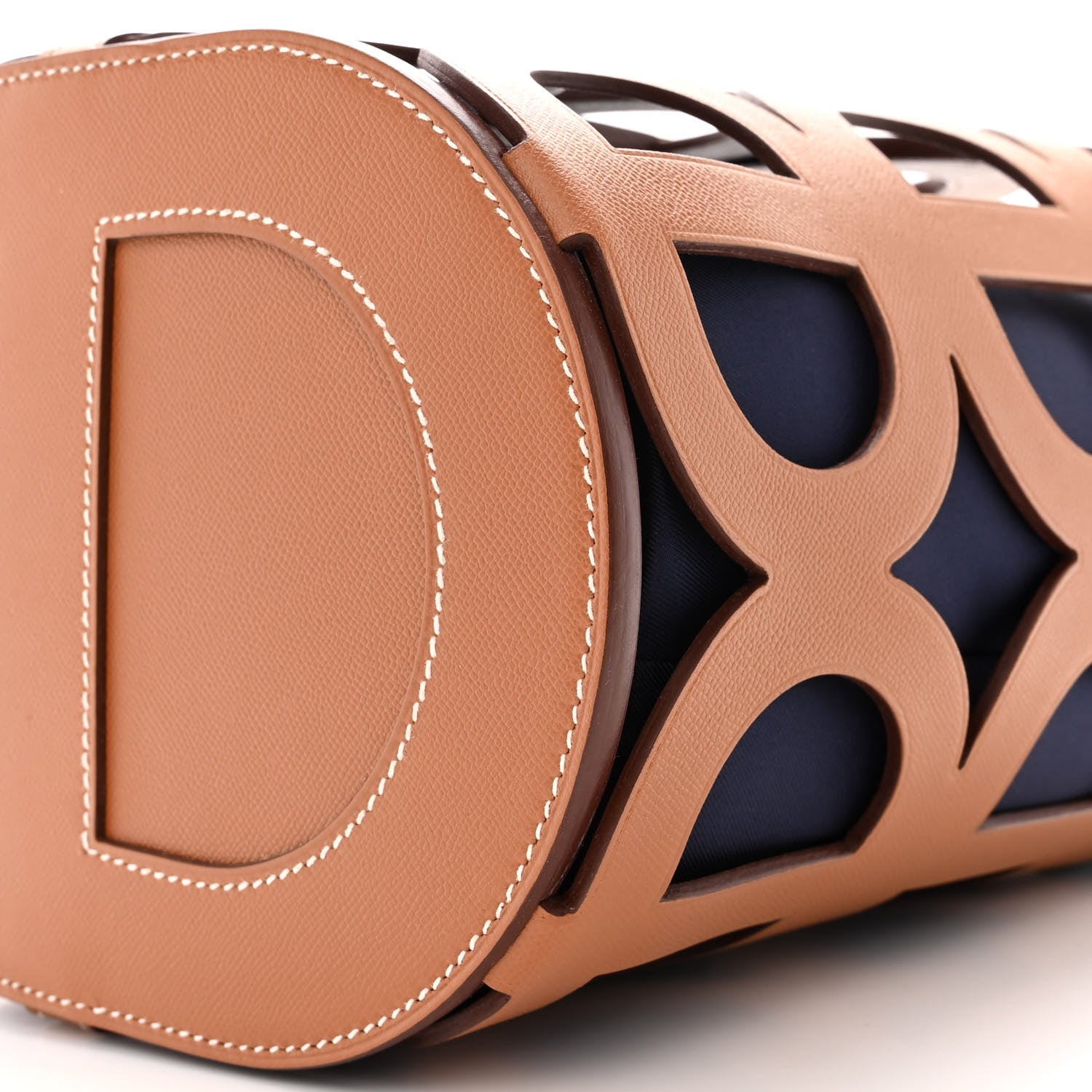 Hermes Madame Calfskin Chaine d'Ancre Tote Gold 11 of 11