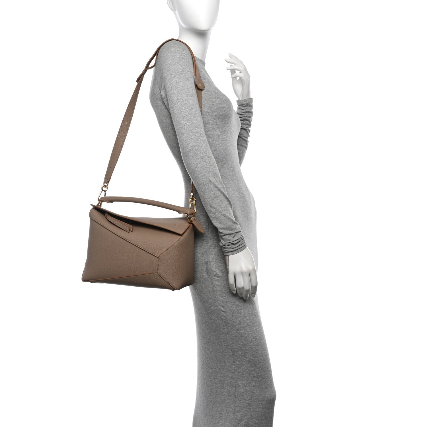 Loewe Soft Grained Calfskin Medium Puzzle Edge Bag Sand 2 of 9