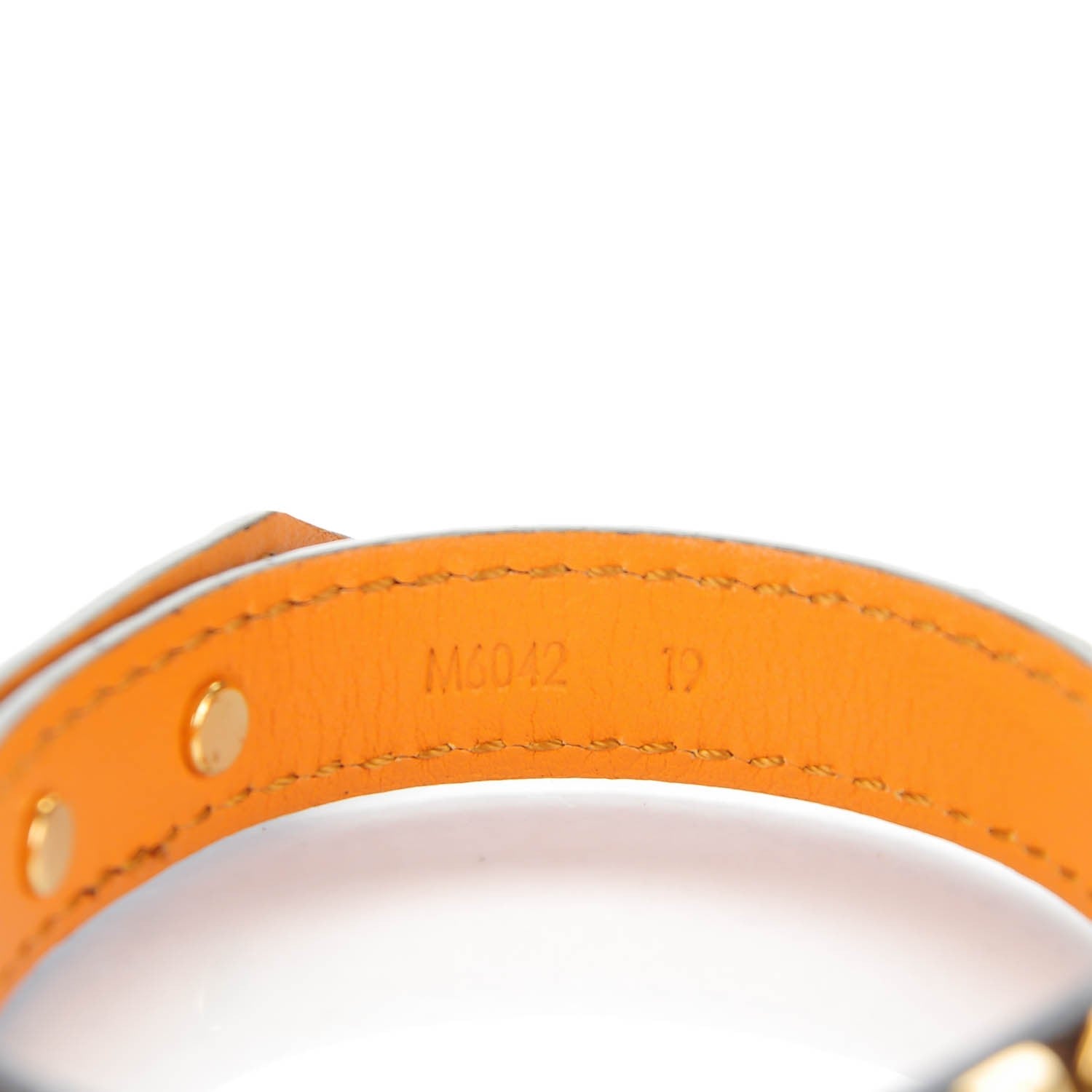 Louis Vuitton Monogram Essential V Bracelet 19 7 of 8