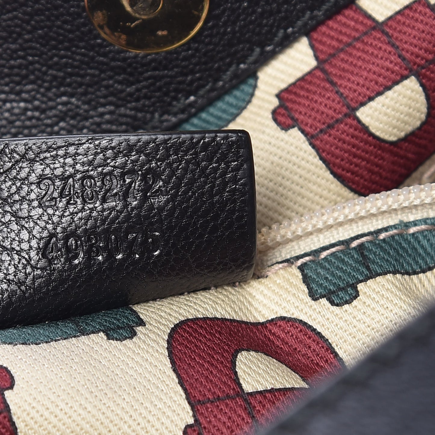 Guccissima Hobo Black