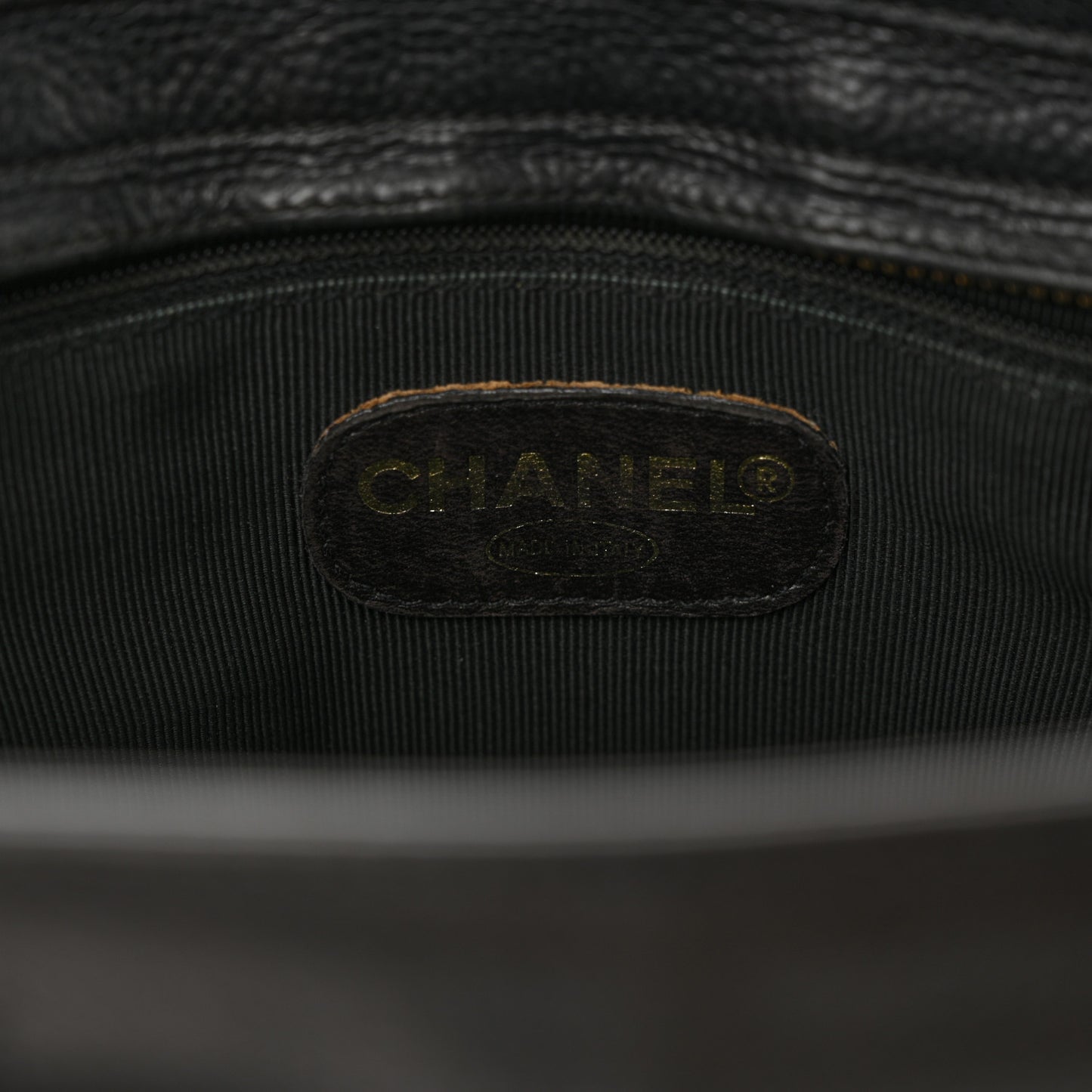 Caviar CC Shoulder Bag Black