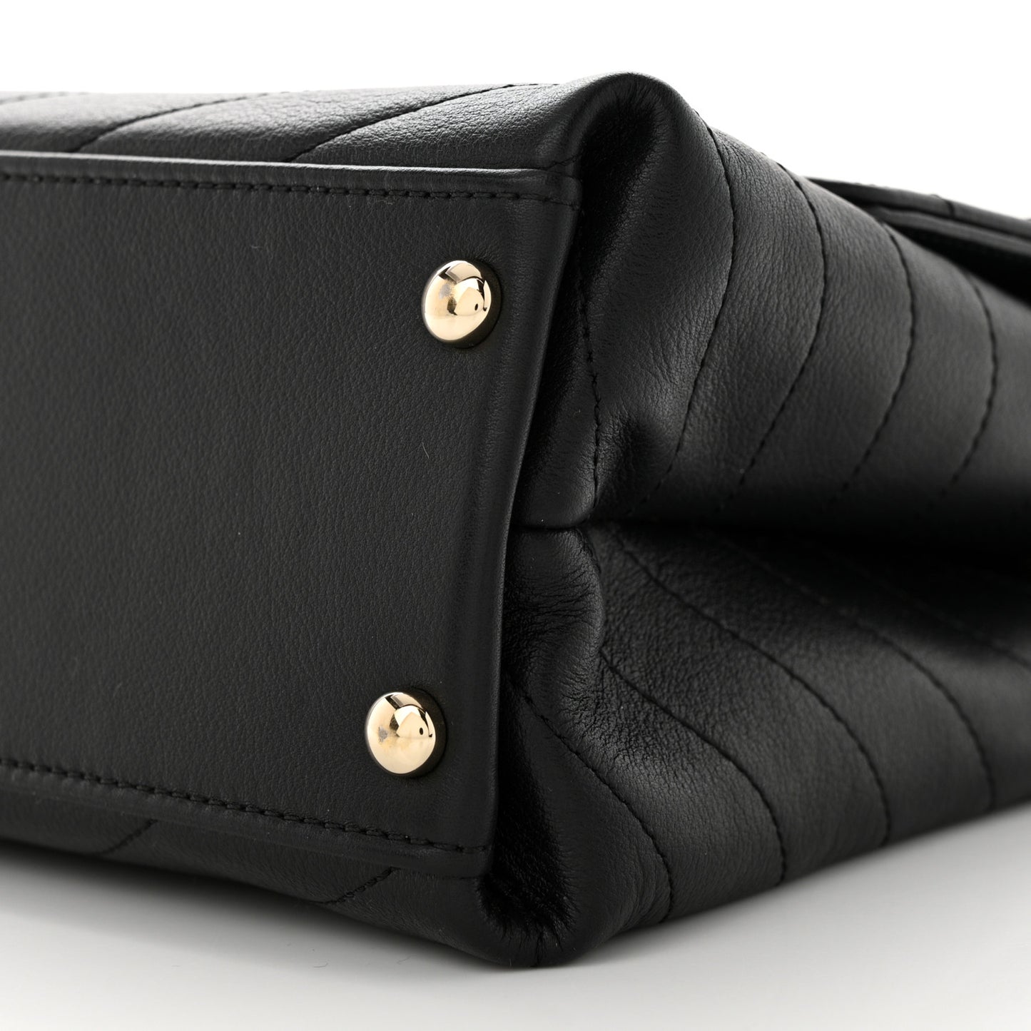 Grained Calfskin Small Chevron Chic Top Handle Flap Black