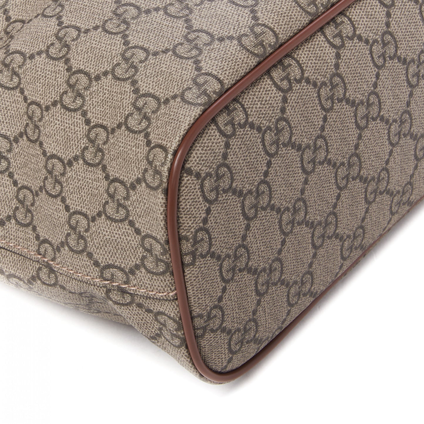 Soft GG Supreme Monogram Small Crossbody Tote Beige Cuir