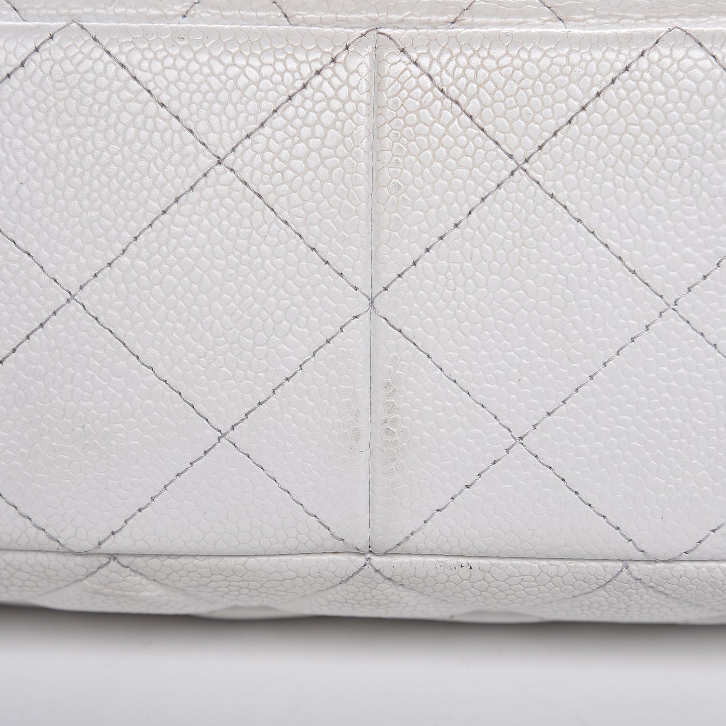 Caviar Quilted Jumbo Single Flap White