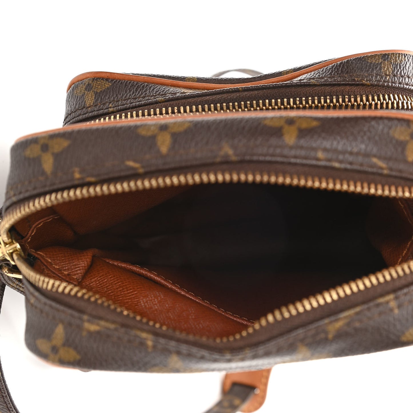 Monogram Amazone