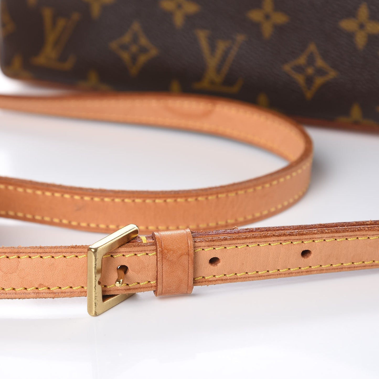 Monogram Trotteur