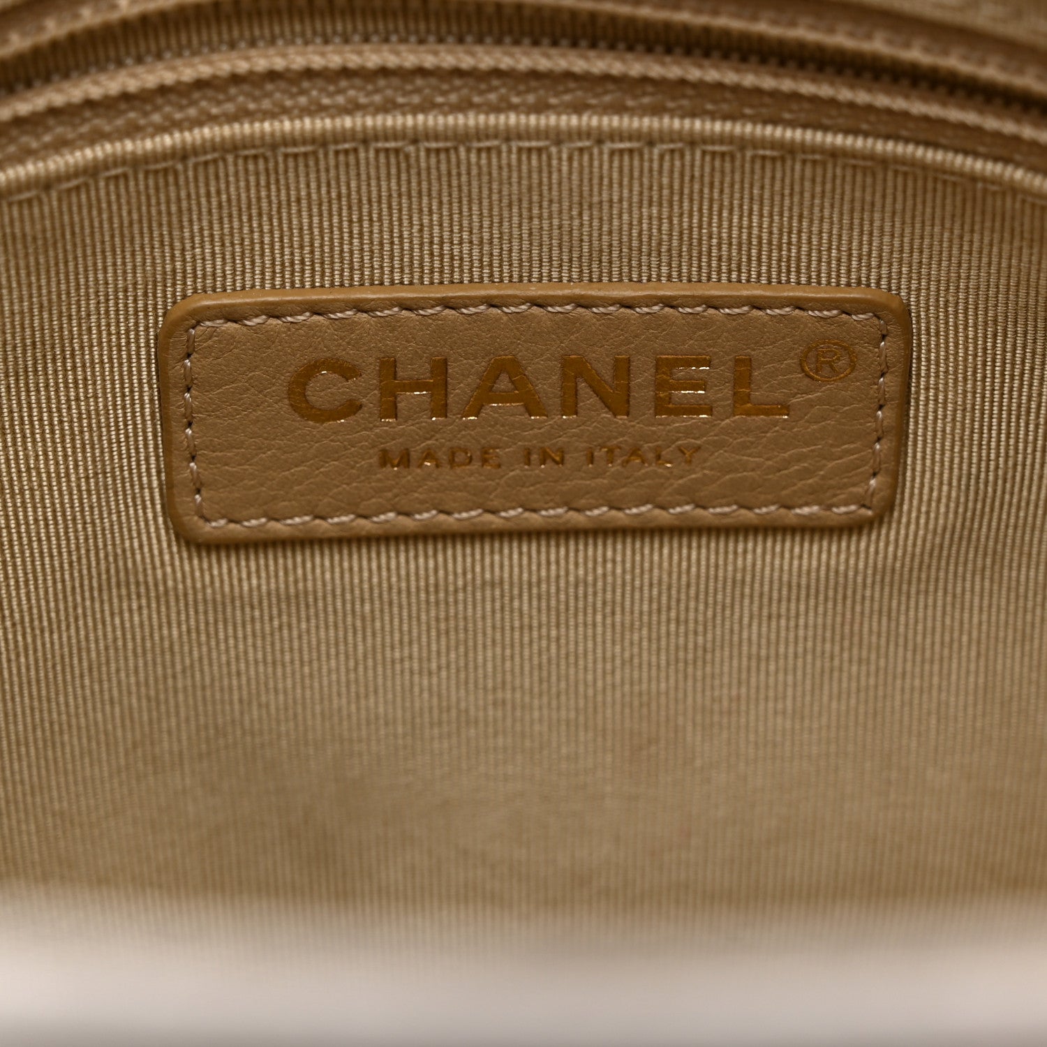 Chanel Caviar Quilted City Walk Hobo White 8 of 14