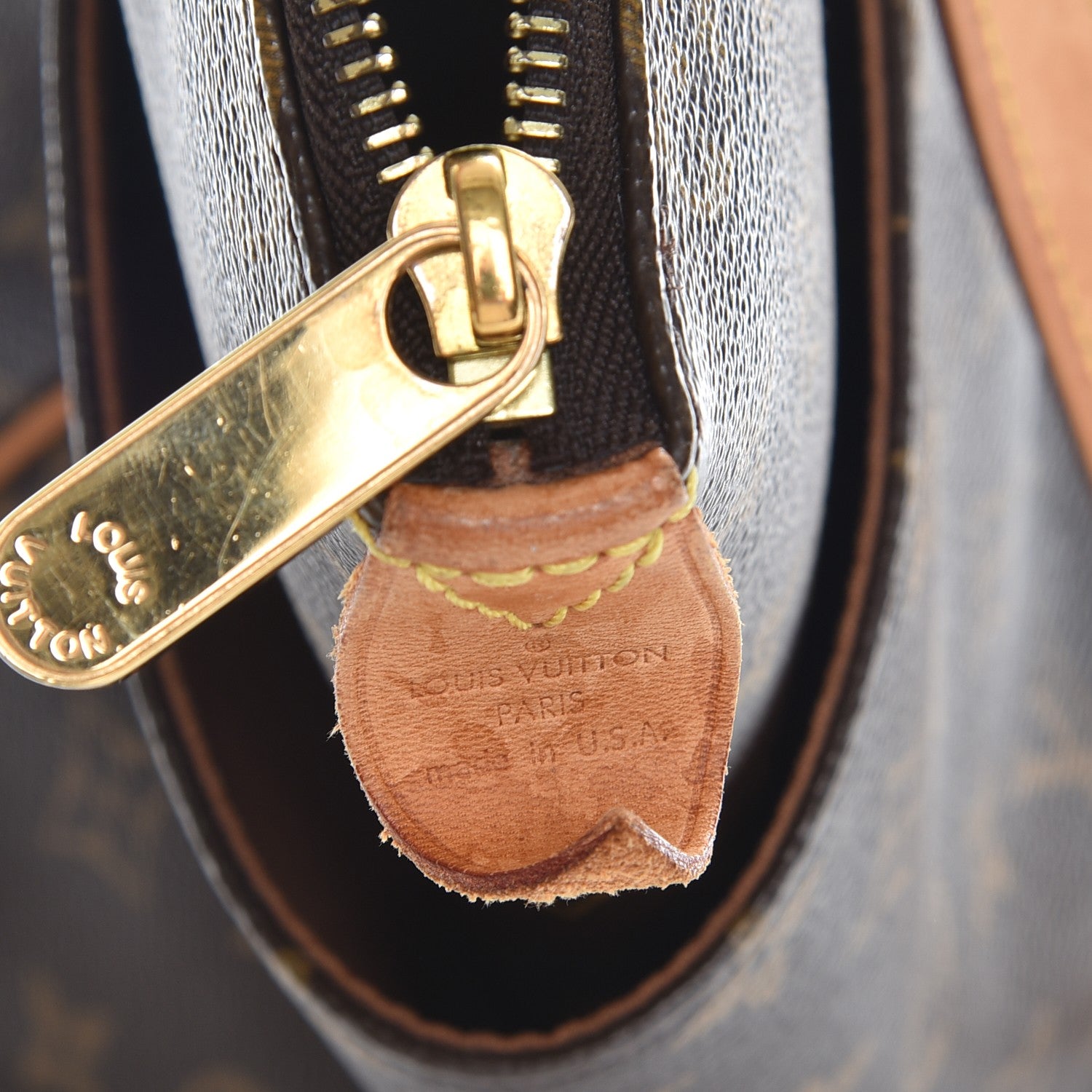 Louis Vuitton Monogram Totally MM 6 of 10