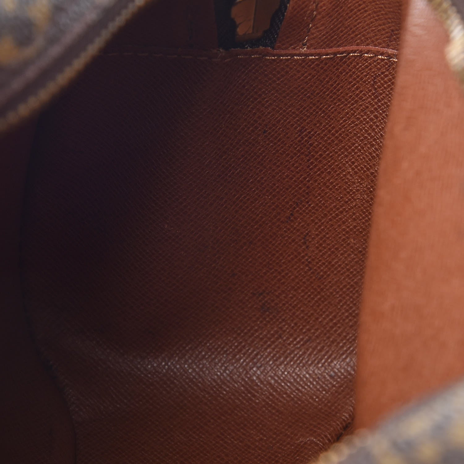 Louis Vuitton Monogram Blois 13 of 26
