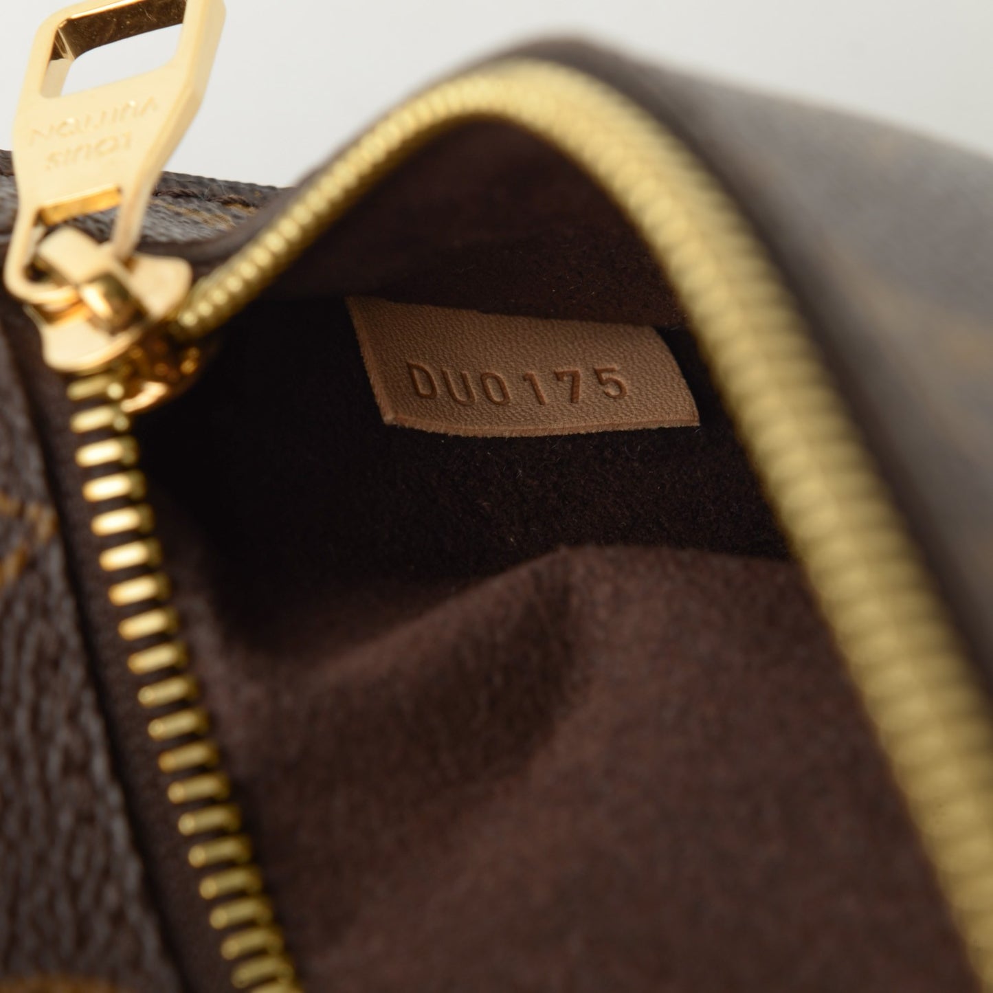 Monogram Pochette Metis