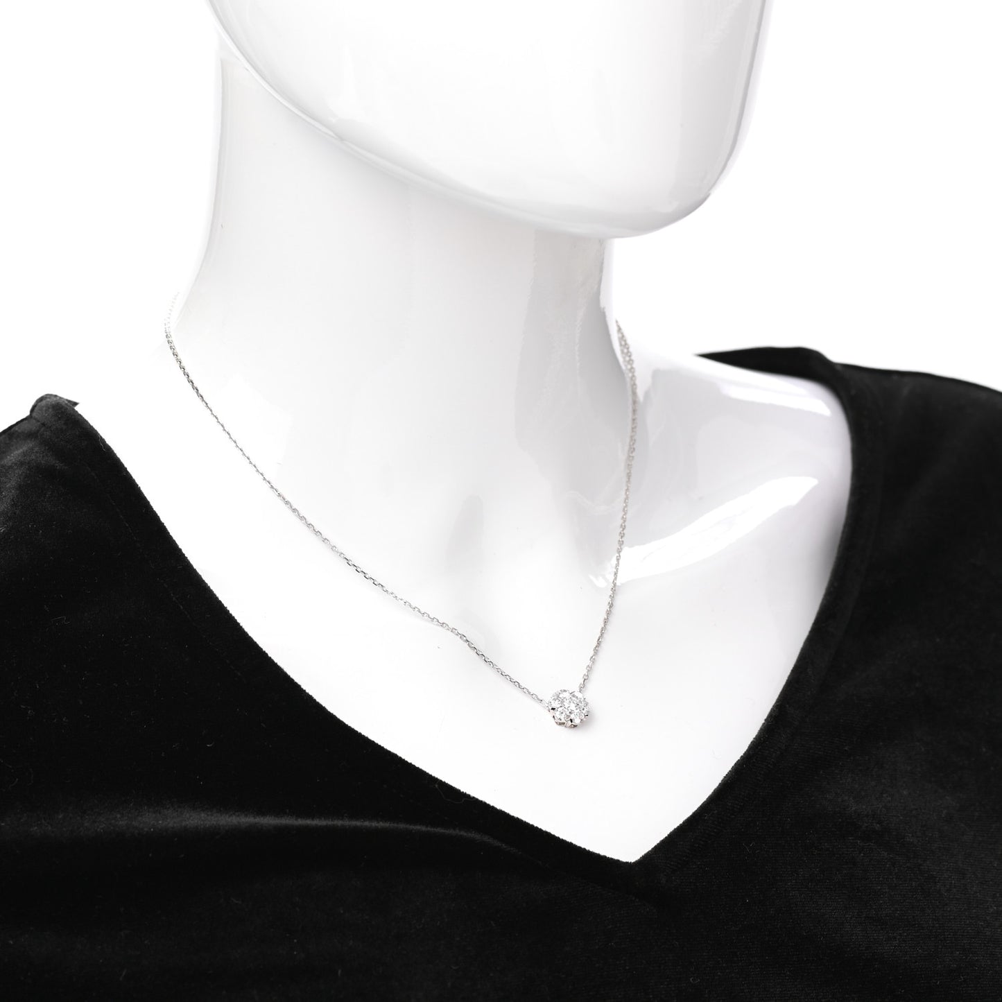 18K White Gold Diamond Fleurette Pendant Necklace