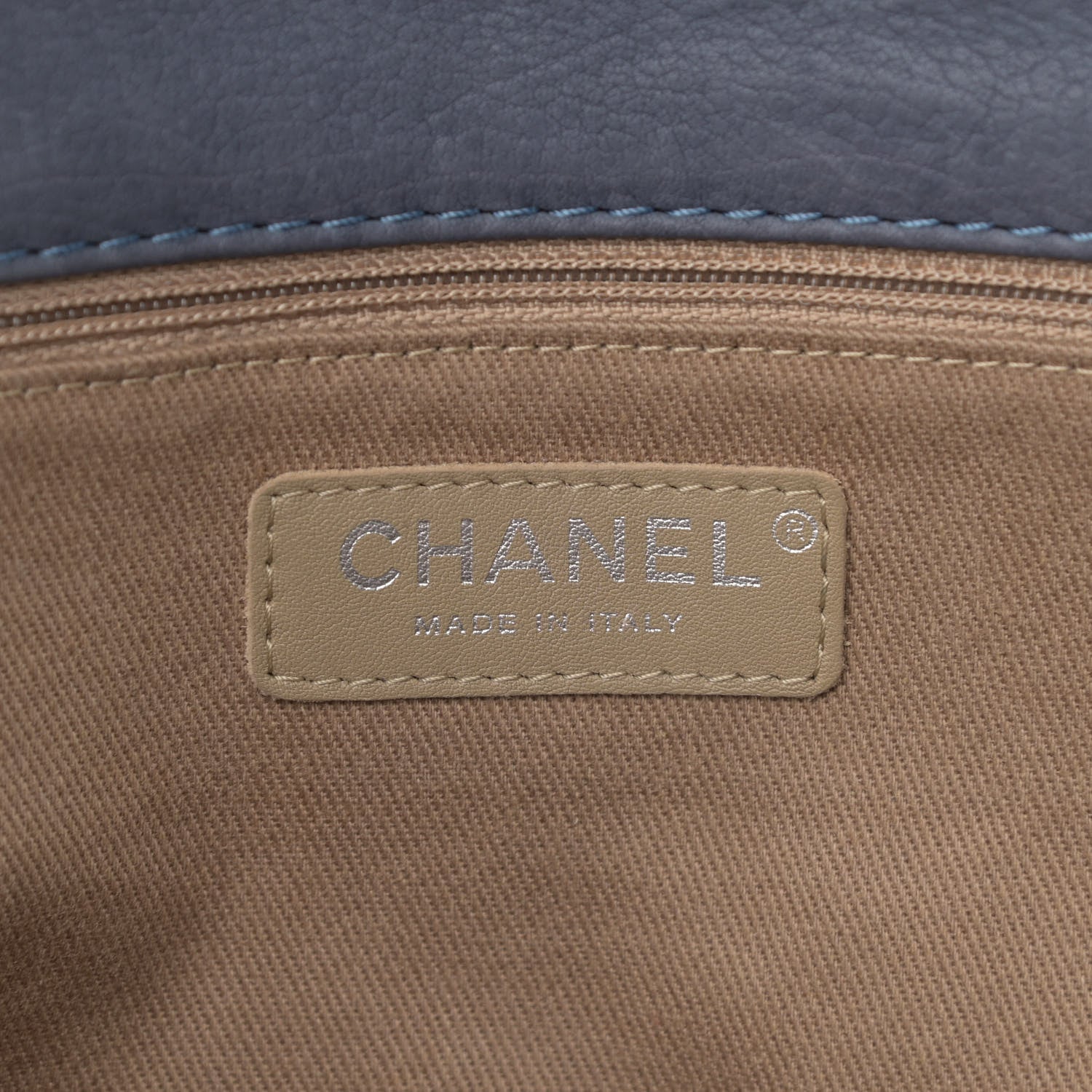 Chanel Washed Calfskin Diamond Stitch Hamptons Clutch With Chain Blue 6 of 13
