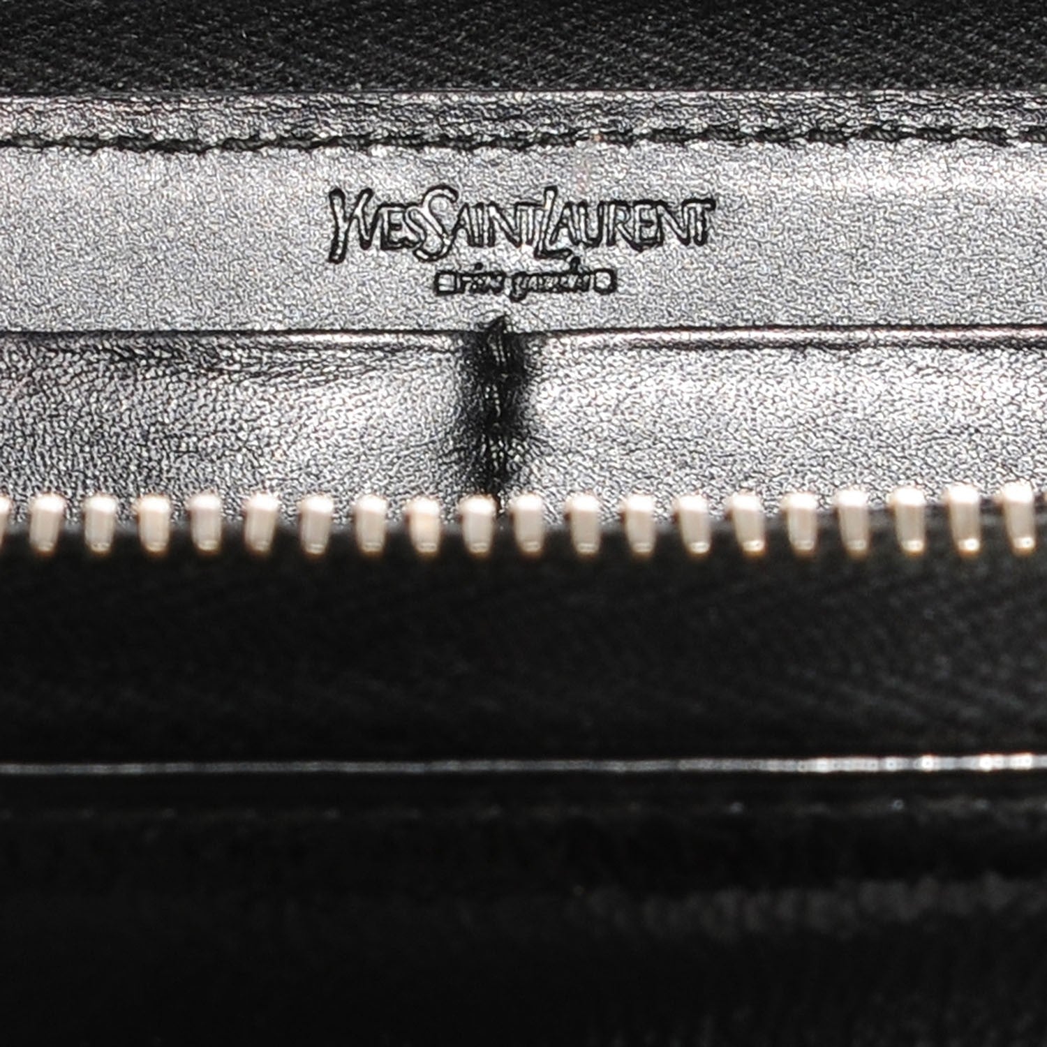 Saint Laurent Textured Patent Monogram Belle De Jour Zip Around Wallet Black 6 of 7