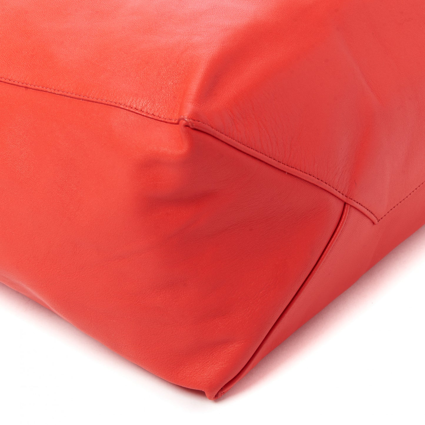 Lambskin Horizontal Cabas Magenta
