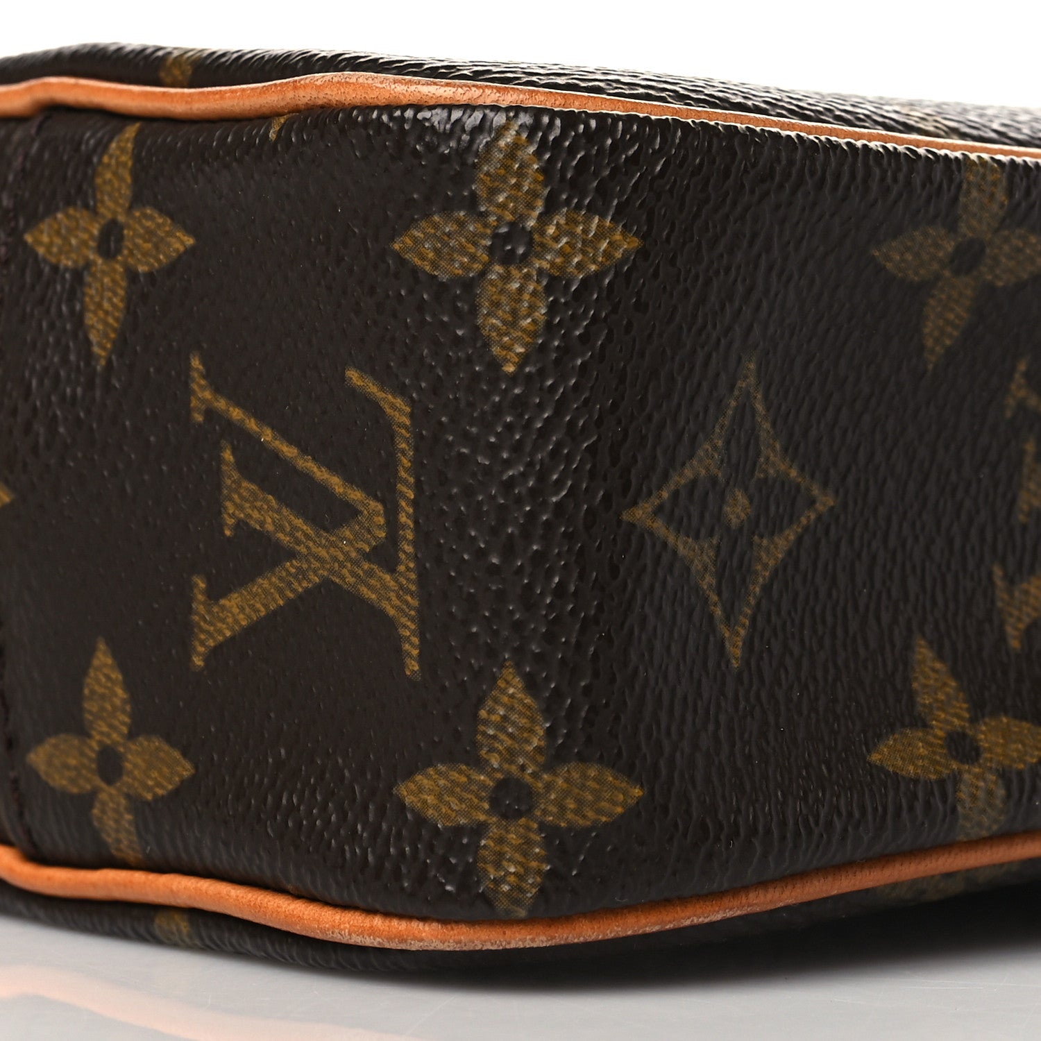 Louis Vuitton Monogram Pochette Cite 8 of 9