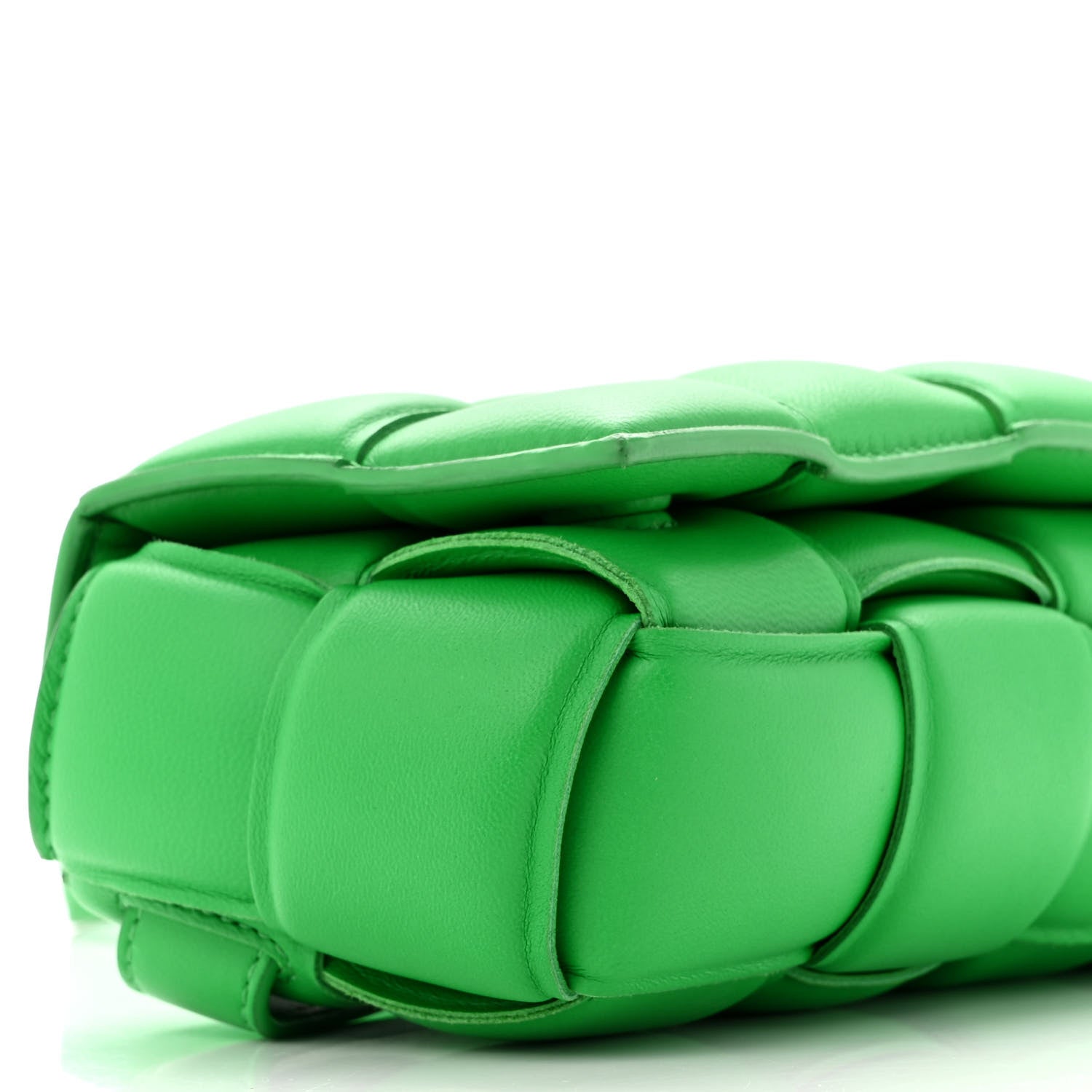 Bottega Veneta Nappa Maxi Intreccio Padded The Belt Cassette Bag Parakeet 9 of 12