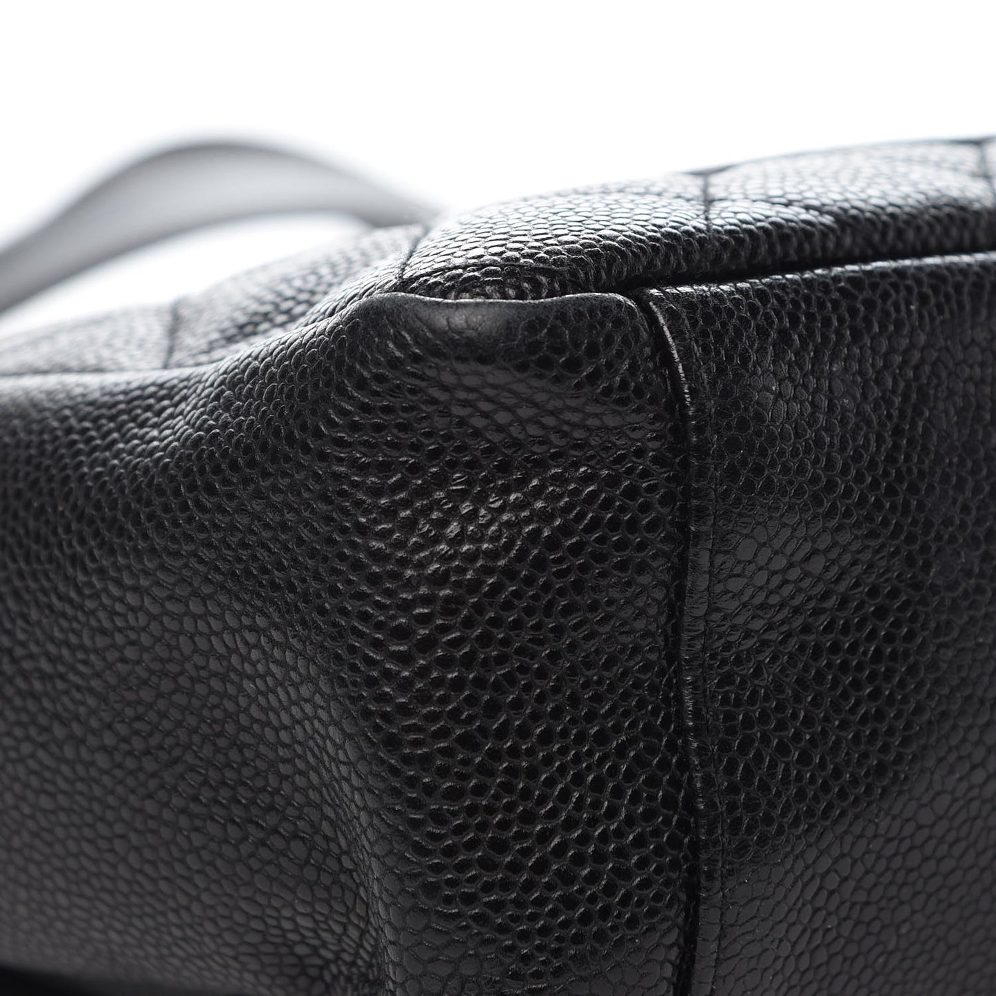 Caviar Quilted Petit Shopping Tote PST Black