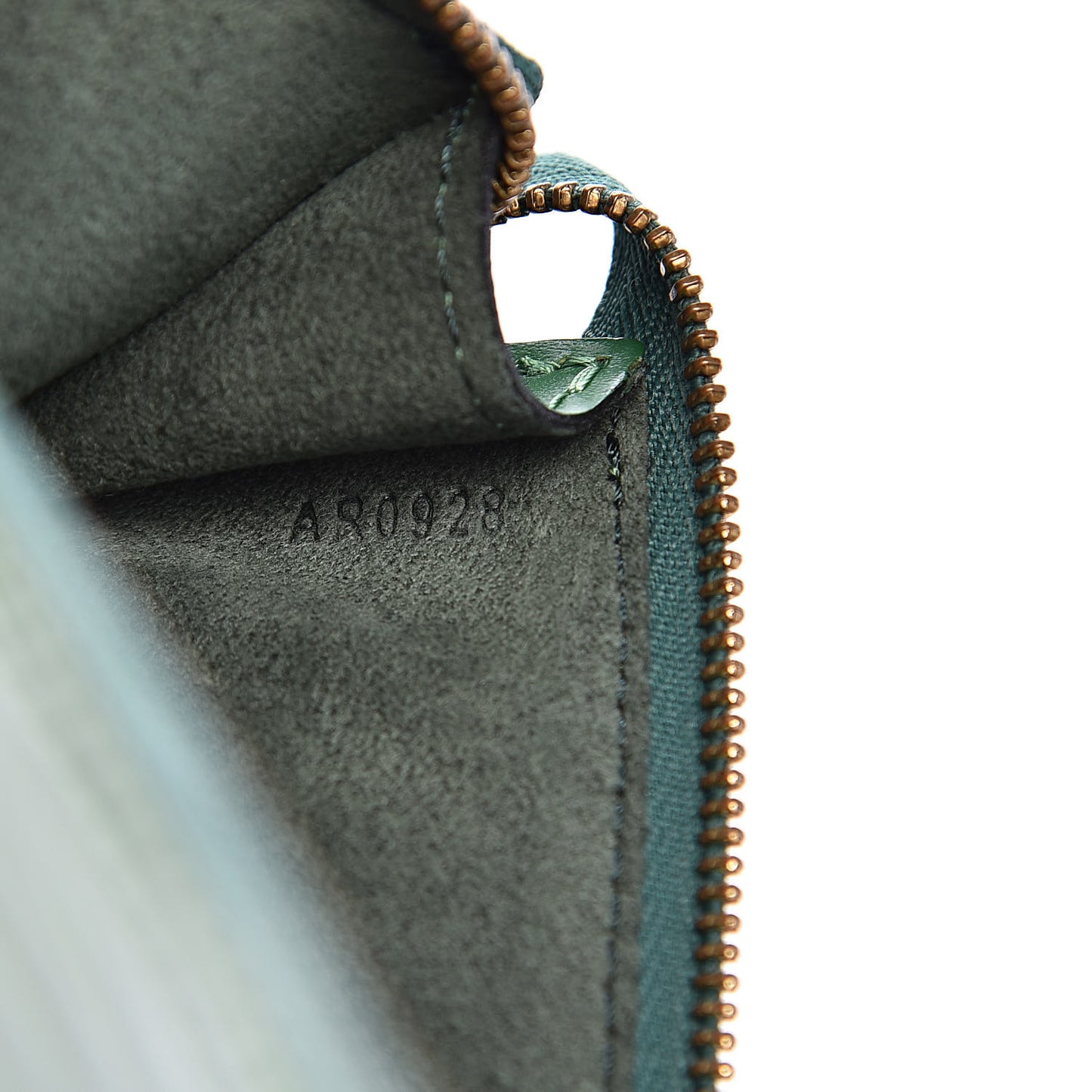Epi Pochette Accessories 24 Borneo