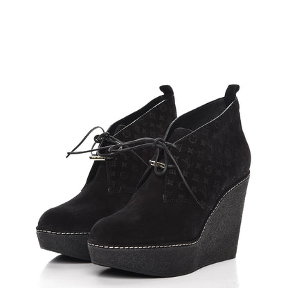Louis Vuitton Suede Embossed Monogram Frosty Wedge Low Boots 39 Black 3 of 11