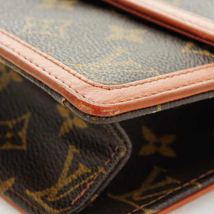 Louis Vuitton Monogram Pochette Dame 29 9 of 9