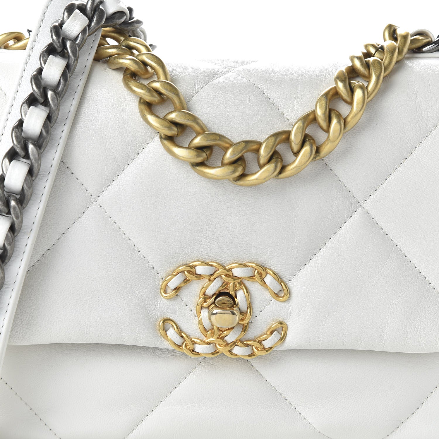 Chanel Goatskin Quilted Medium 19 Flap White 10 of 10