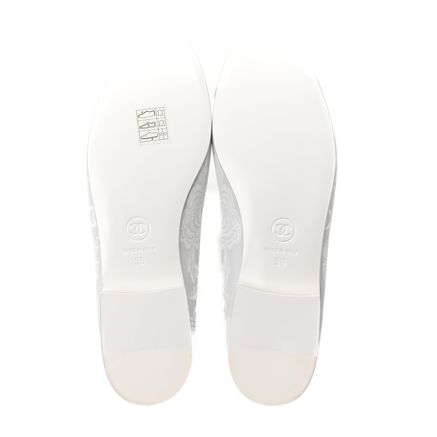 Lambskin Metallic Lambskin Cap Toe CC Ballet Flats 36 White Gold
