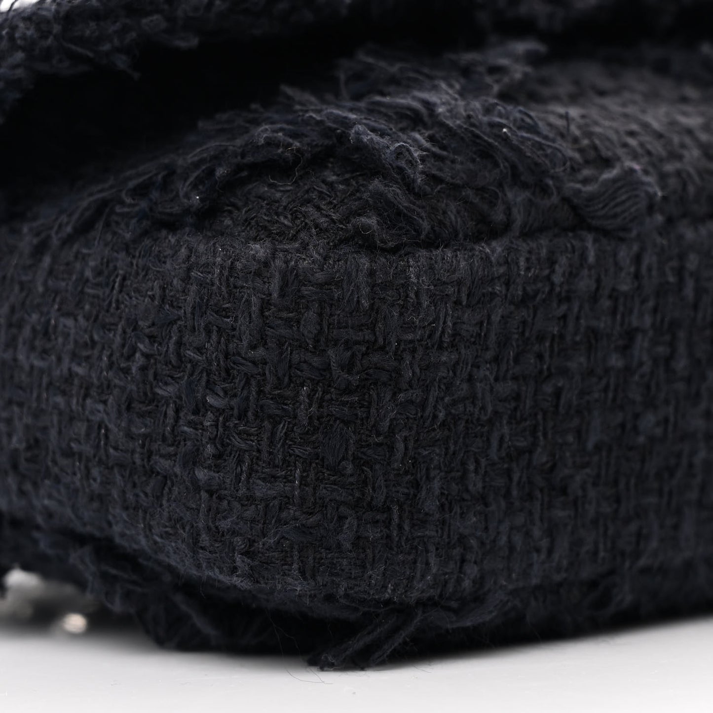 Tweed Medium Nature Single Flap Navy